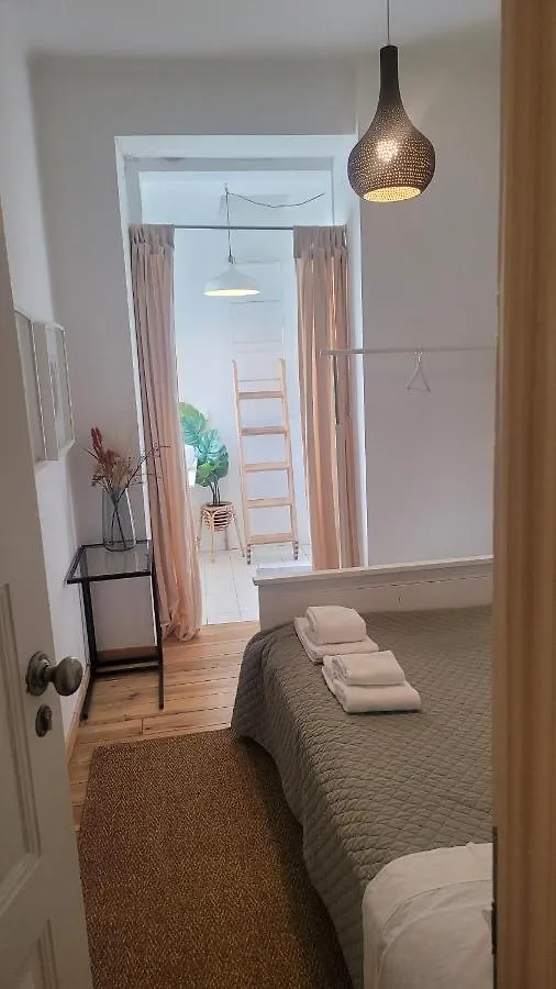 Tiny Suite With Private Bathroom - Bairro Alto Lisboa